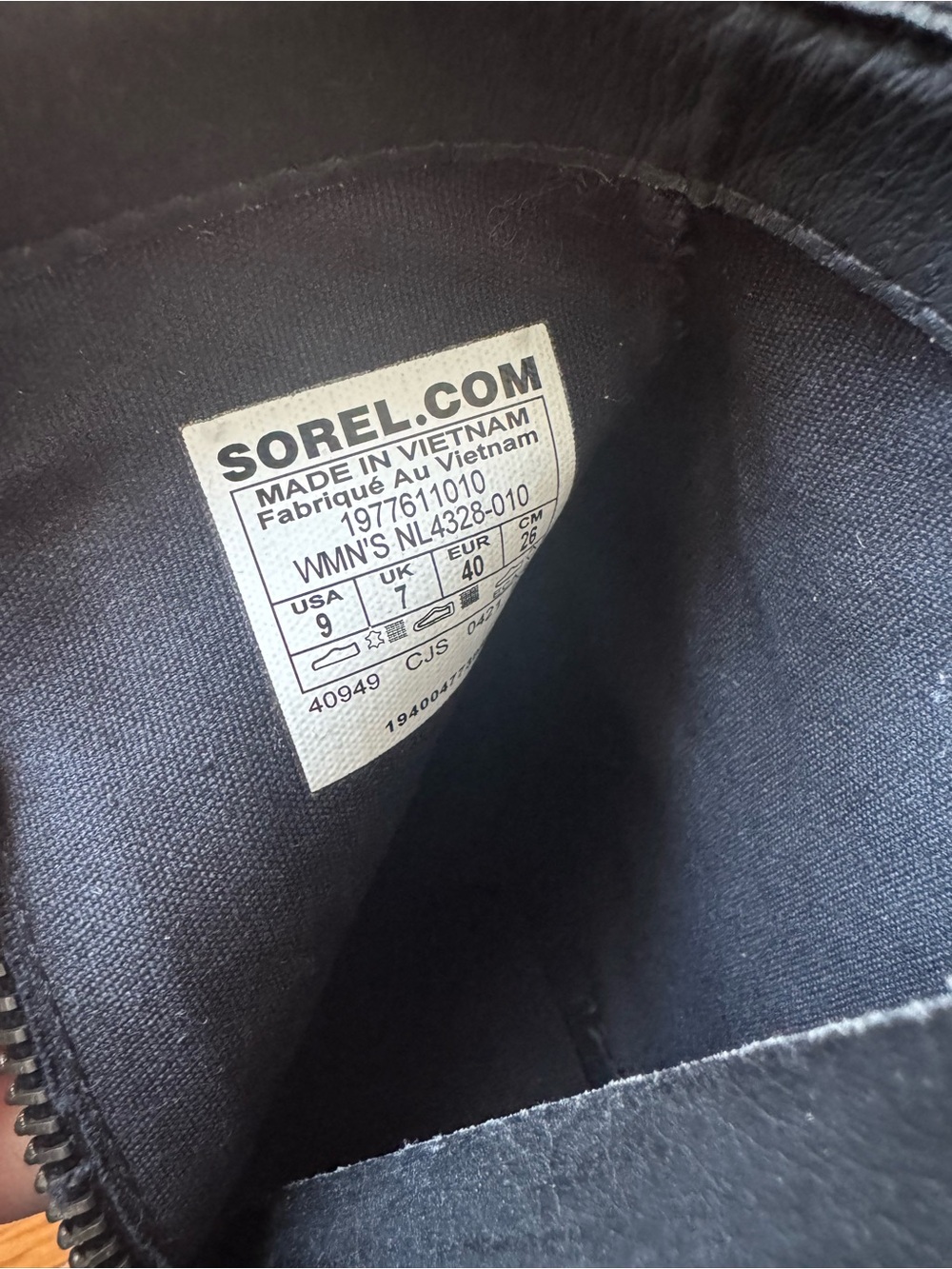 SOREL Waterproof Black Leather Zip-Up Boots - Size 9 - Picture 4 of 5